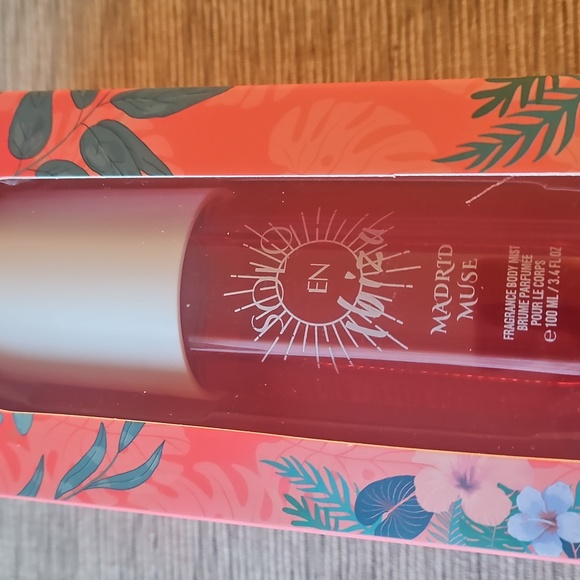 Solo En Ibiza Madrid Muse Fragrance Mist + Body Cream. - Picture 4 of 4